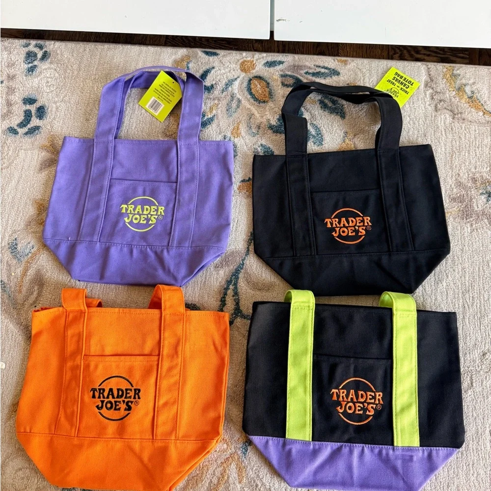 4x Trader Joe’s mini Canvas halloween theme shopping tote bags.